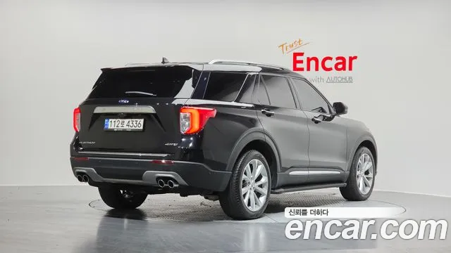 Ford Explorer 2022 — фото 2