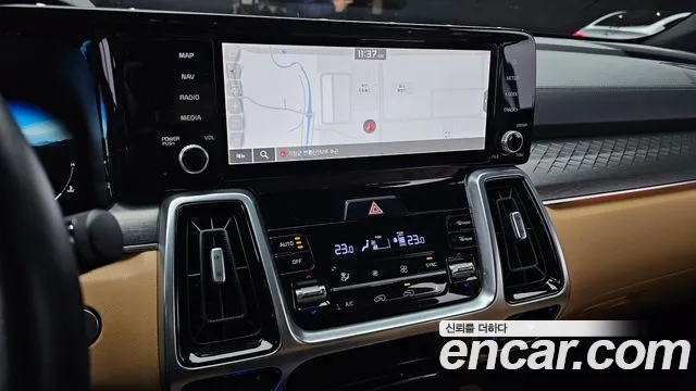 Kia Sorento 2021 — фото 16