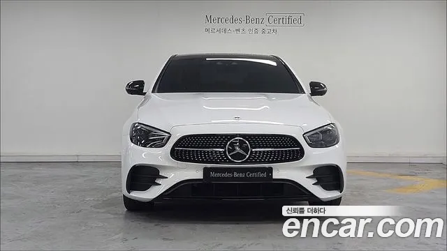 Mercedes-Benz E-Class 2023 — фото 3