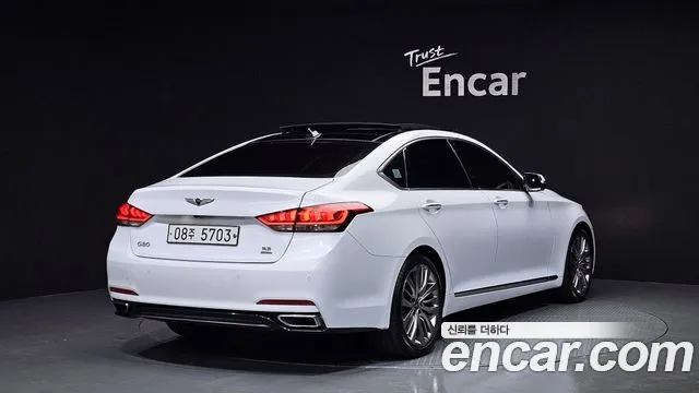 Genesis G80 2017 — фото 2