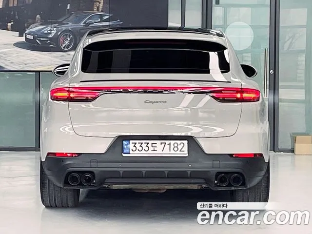 Porsche Cayenne 2022 — фото 4