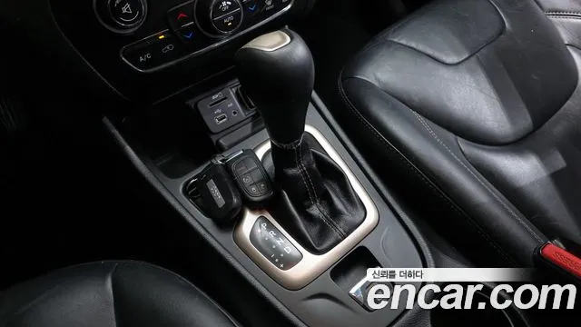 Jeep Cherokee 2014 — фото 9