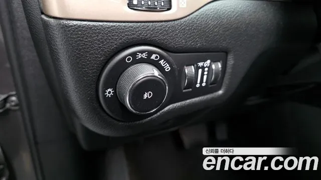 Jeep Cherokee 2014 — фото 18