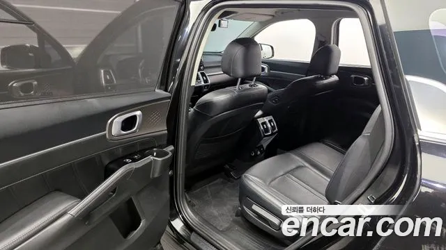 Kia Sorento 2021 — фото 11