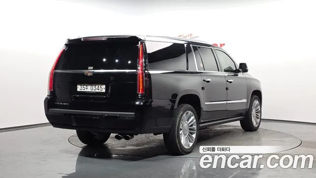 Cadillac Escalade 2016 — фото 1