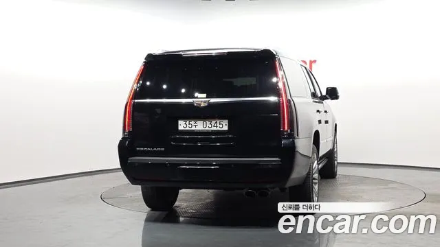 Cadillac Escalade 2016 — фото 3