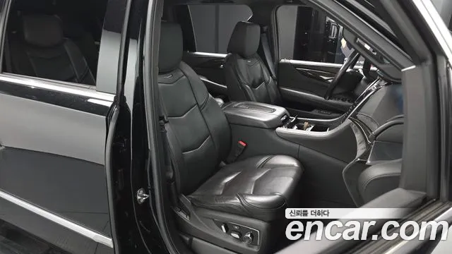 Cadillac Escalade 2016 — фото 11