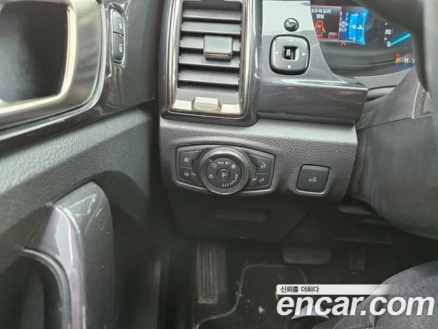 Ford Ranger 2021 — фото 15