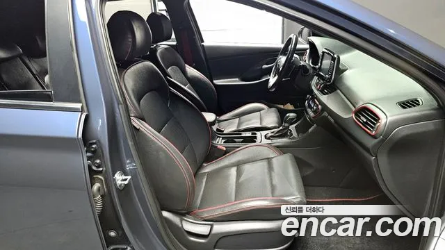 Hyundai i30 2018 — фото 10