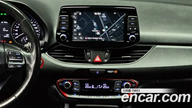 Hyundai i30 2018 — фото 14