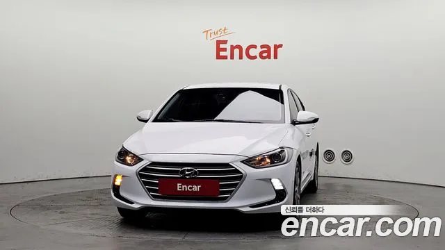 Hyundai AVANTE 2017 — фото 3