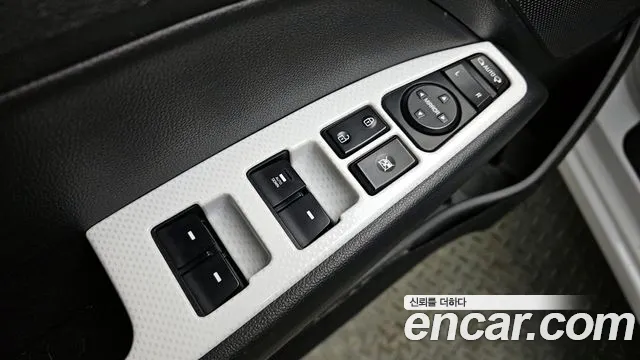 Hyundai AVANTE 2017 — фото 14