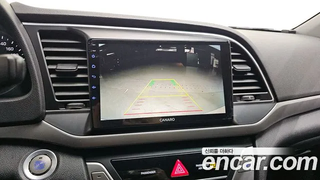 Hyundai AVANTE 2017 — фото 19