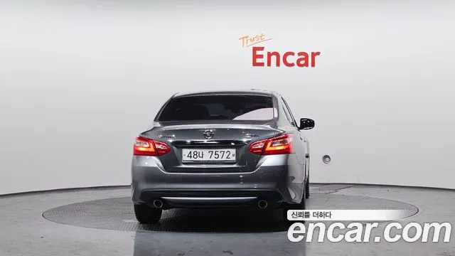 Nissan Altima 2017 — фото 4