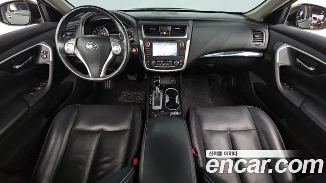 Nissan Altima 2017 — фото 7