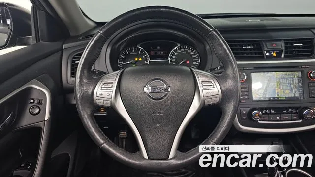 Nissan Altima 2017 — фото 13