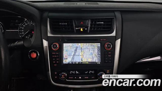 Nissan Altima 2017 — фото 14