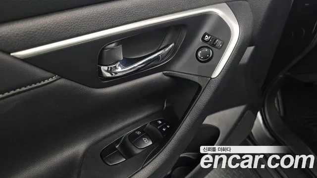 Nissan Altima 2017 — фото 18