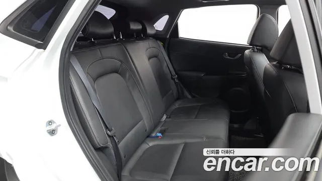 Hyundai Kona 2018 — фото 12