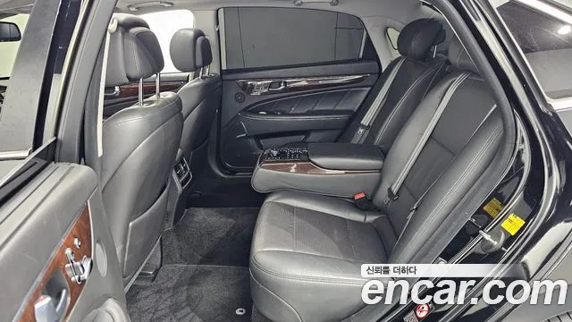 Hyundai Equus 2015 — фото 10