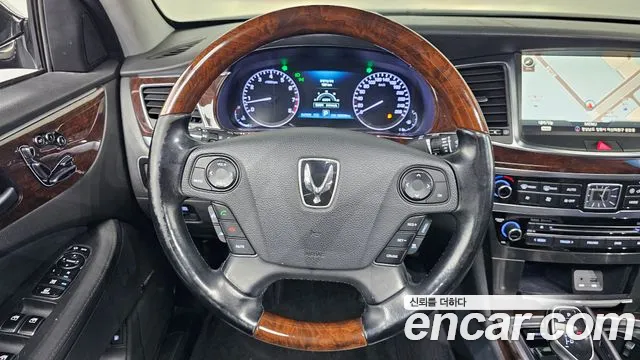 Hyundai Equus 2015 — фото 11
