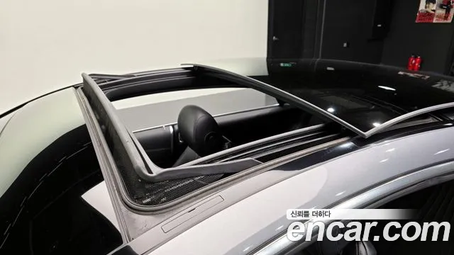 Mercedes-Benz E-Class 2017 — фото 18