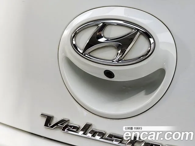 Hyundai Veloster 2012 — фото 16