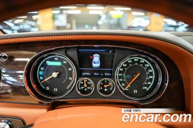 Bentley Flying Spur 2016 — фото 19