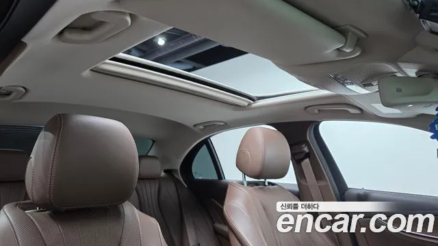 Mercedes-Benz E-Class 2019 — фото 17