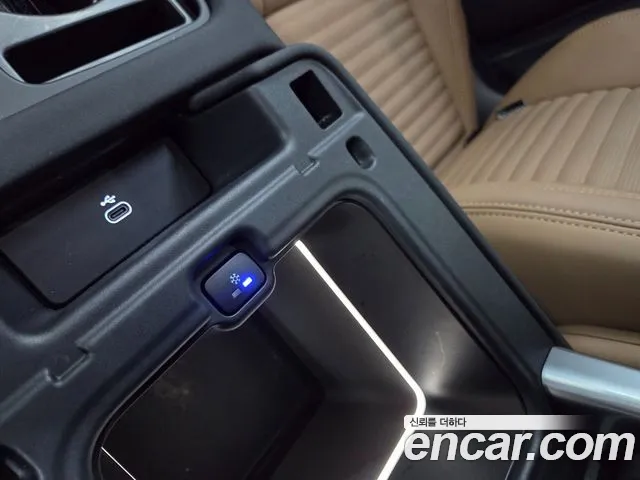 Land Rover Discovery 2025 — фото 12
