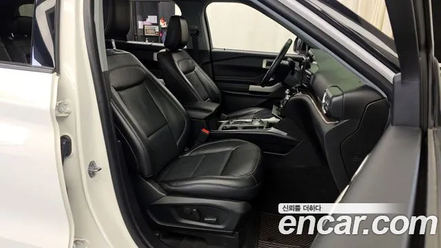 Ford Explorer 2021 — фото 11