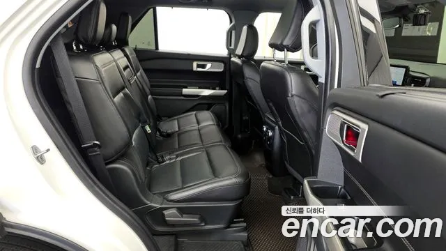 Ford Explorer 2021 — фото 12