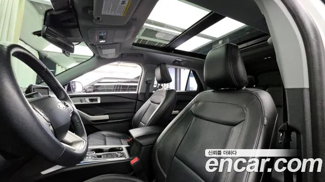 Ford Explorer 2021 — фото 19