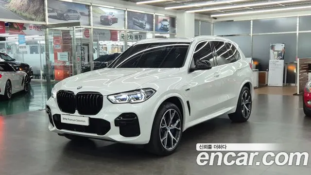 BMW X5 2022 — фото 1