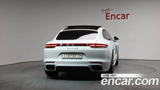 Porsche Panamera 2018 — фото 3