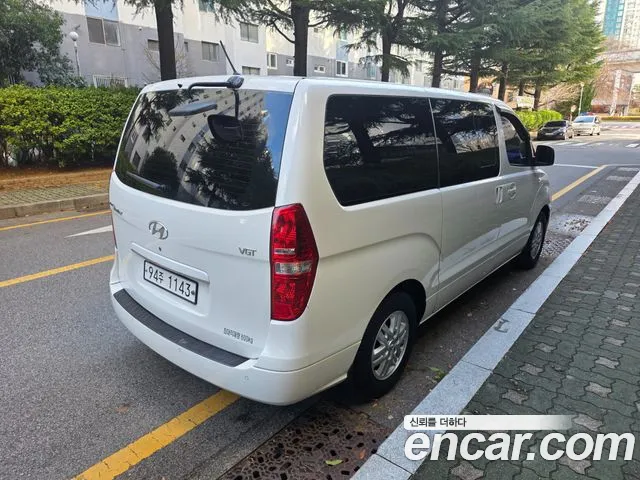 Hyundai Starex 2017 — фото 5