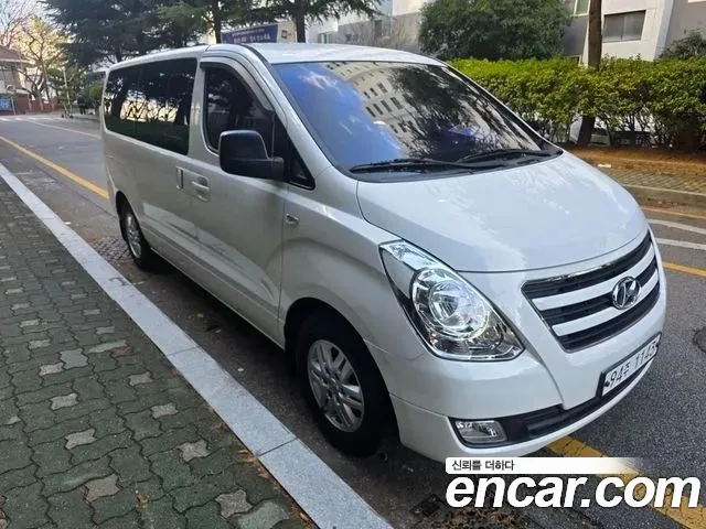 Hyundai Starex 2017 — фото 7
