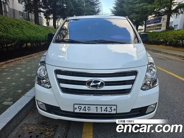 Hyundai Starex 2017 — фото 8