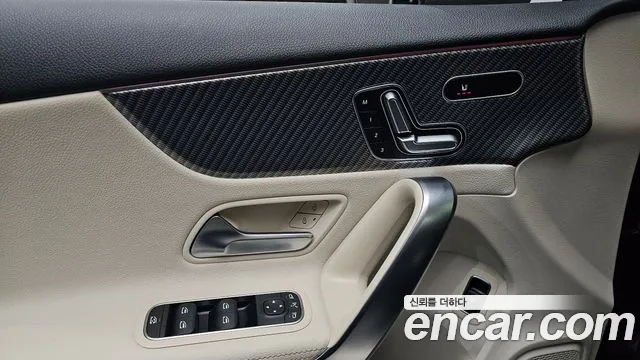Mercedes-Benz A-Class 2025 — фото 17