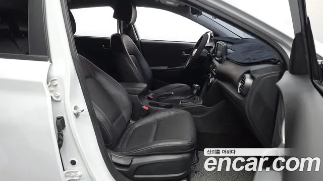 Hyundai Kona 2018 — фото 11
