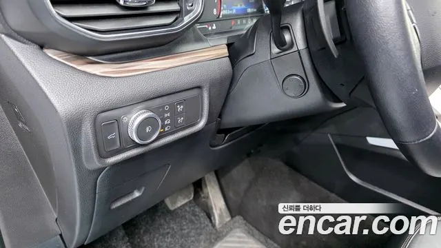 Ford Explorer 2020 — фото 17