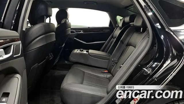Hyundai Genesis 2016 — фото 12