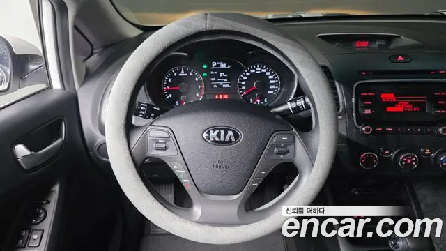 Kia K3 2018 — фото 13