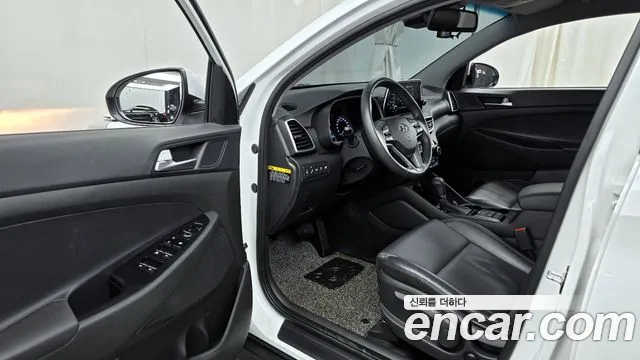 Hyundai Tucson 2020 — фото 10