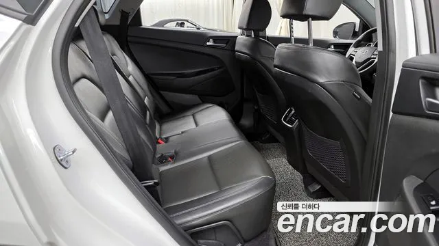 Hyundai Tucson 2020 — фото 12