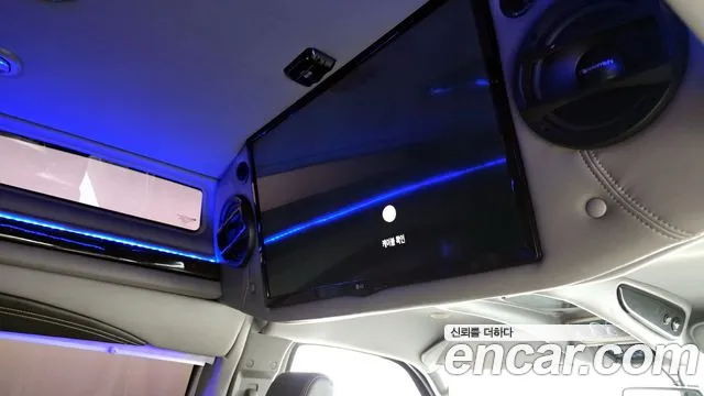 Chevrolet Express Van 2017 — фото 19