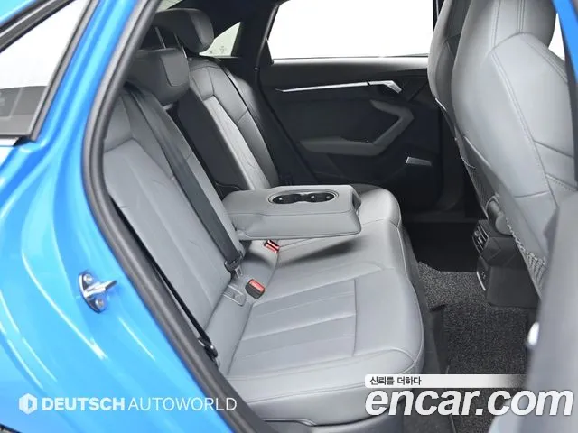 Audi S3 2023 — фото 12