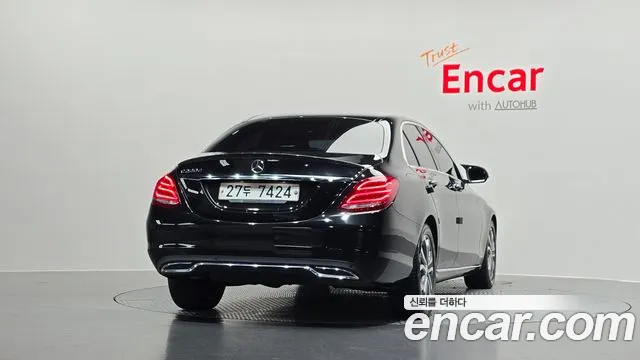 Mercedes-Benz C-Class 2017 — фото 4