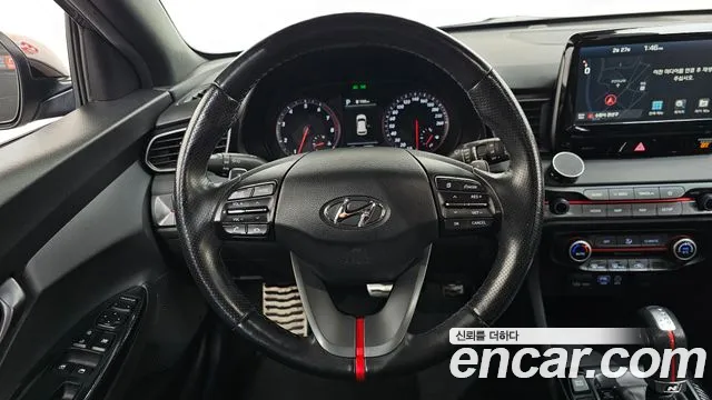 Hyundai Veloster 2018 — фото 13