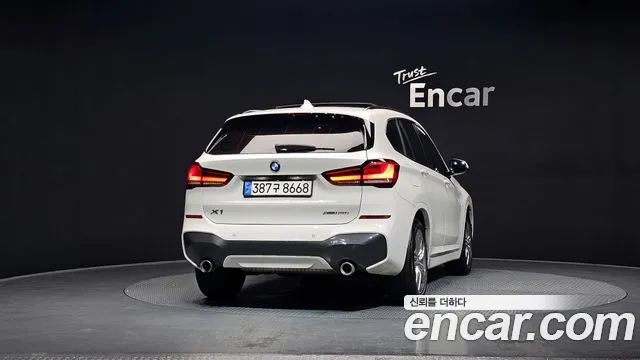 BMW X1 2020 — фото 4